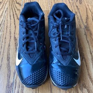 Nike cleats Youth 3.5